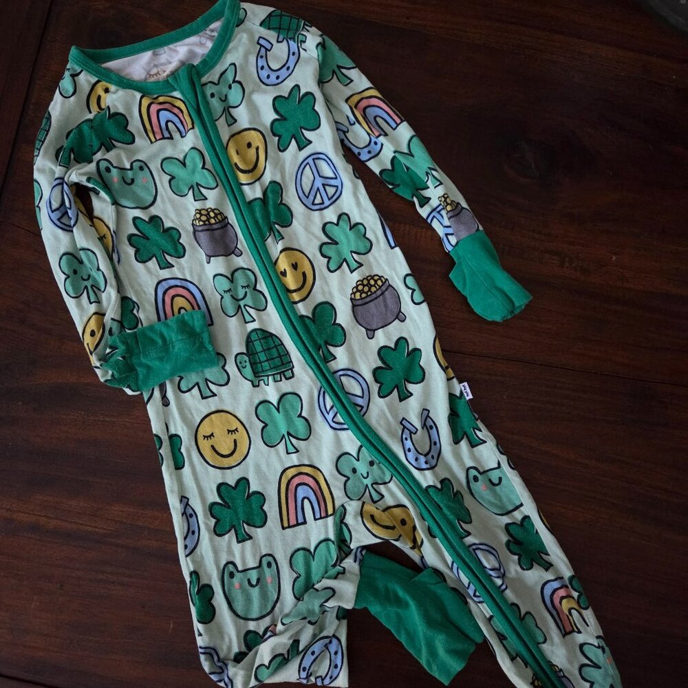 Little Sleepies (12-19 mos) Lucky